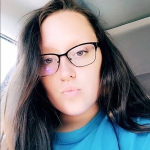 Meet your Posher, Meagan